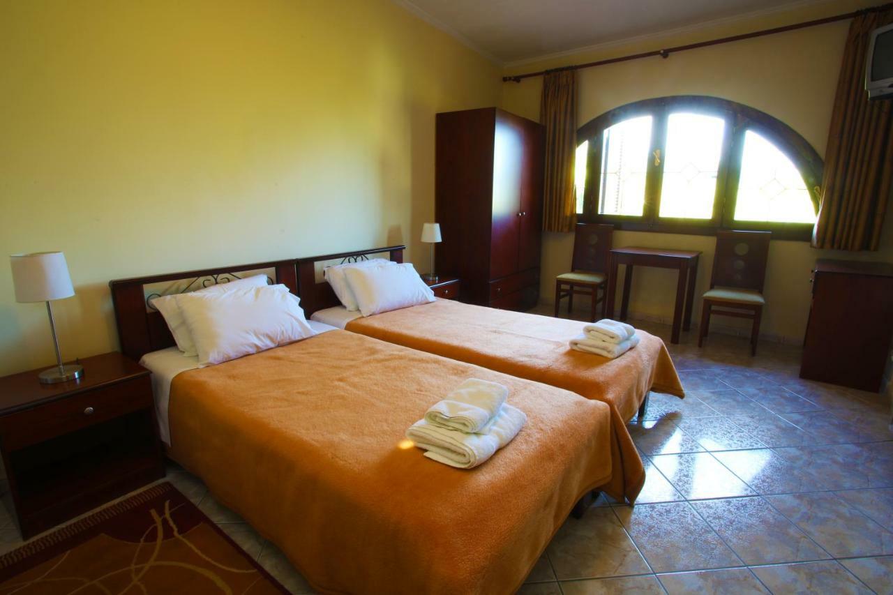 Aigon Hotel Вергина Екстериор снимка